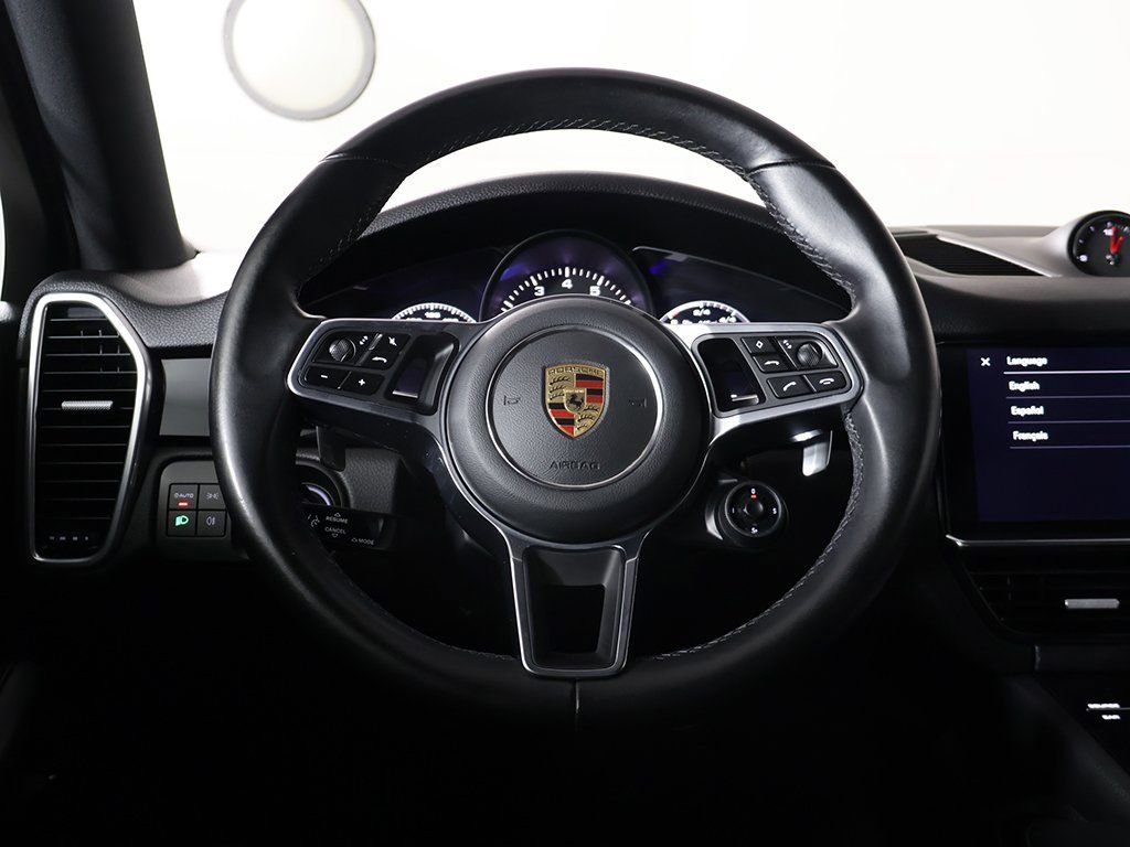 Used 2023 Porsche Cayenne Platinum Edition w/ Premium Package Plus image 39