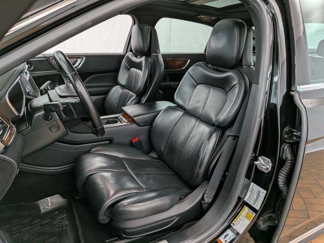 Used 2017 Lincoln Continental Reserve w/ Climate Package AWD/4WD image 13