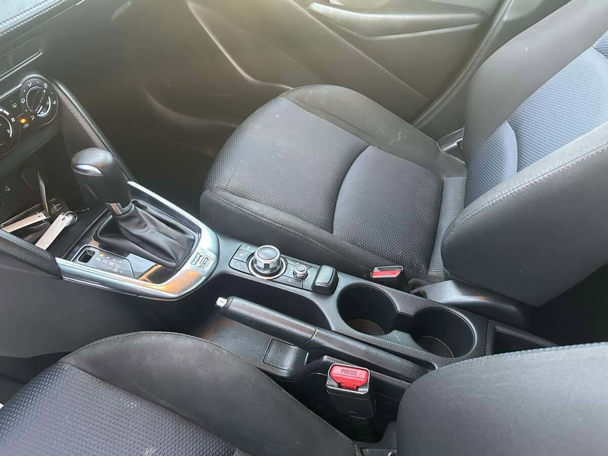 Used 2020 Toyota Yaris LE image 13