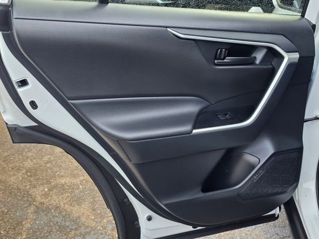 Used 2025 Toyota RAV4 LE FWD image 21