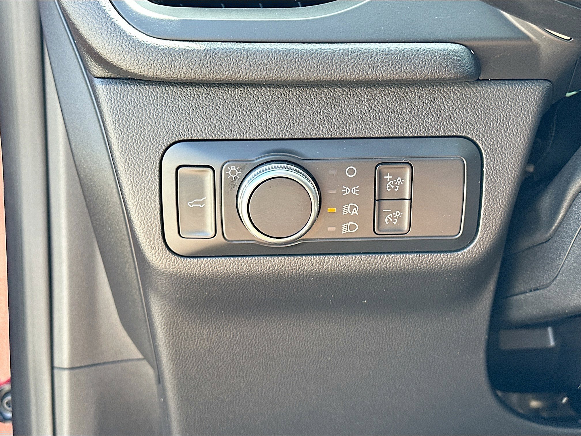 Certified 2021 Ford Escape SE w/ SE Sport Appearance Package image 10