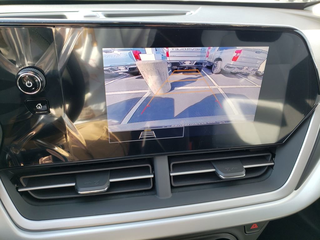 New 2026 Chevrolet Trax LS FWD image 19