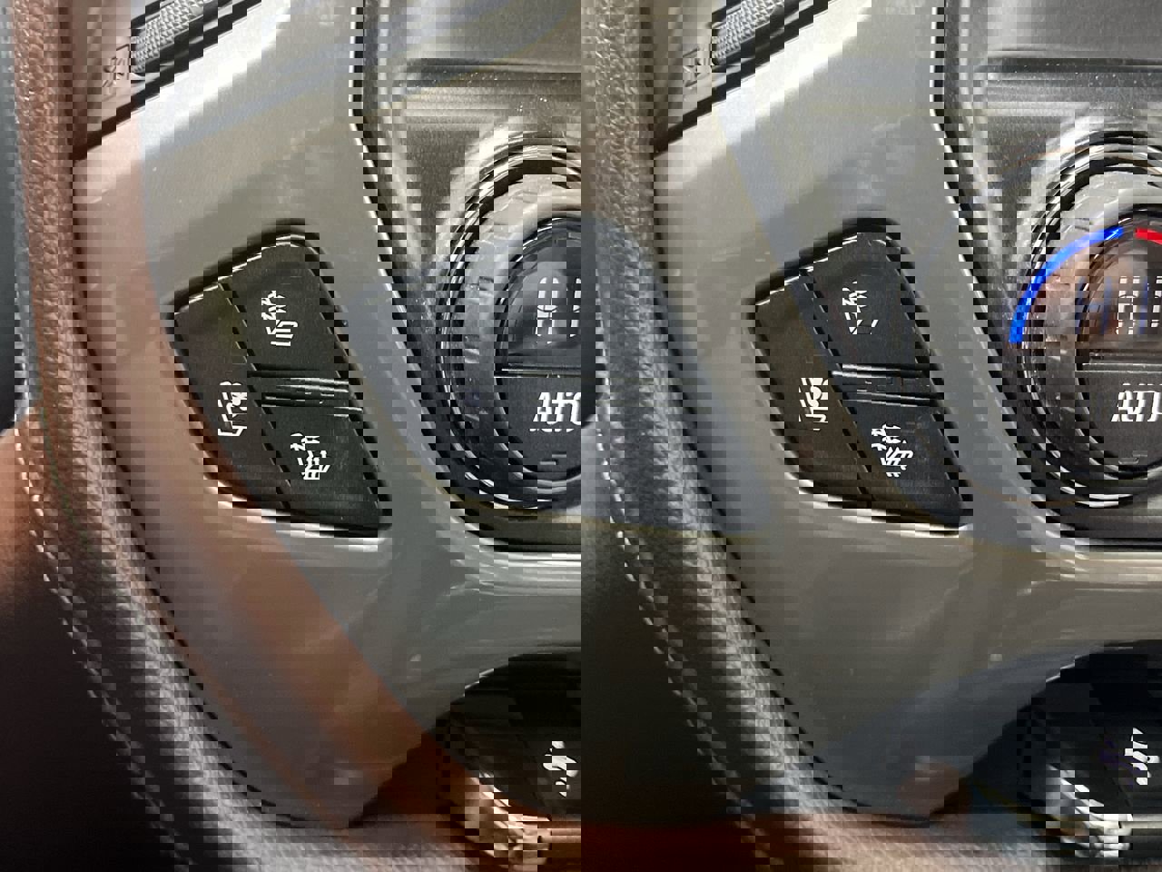 Used 2016 Chevrolet Silverado 2500 High Country w/ Duramax Plus Package image 22