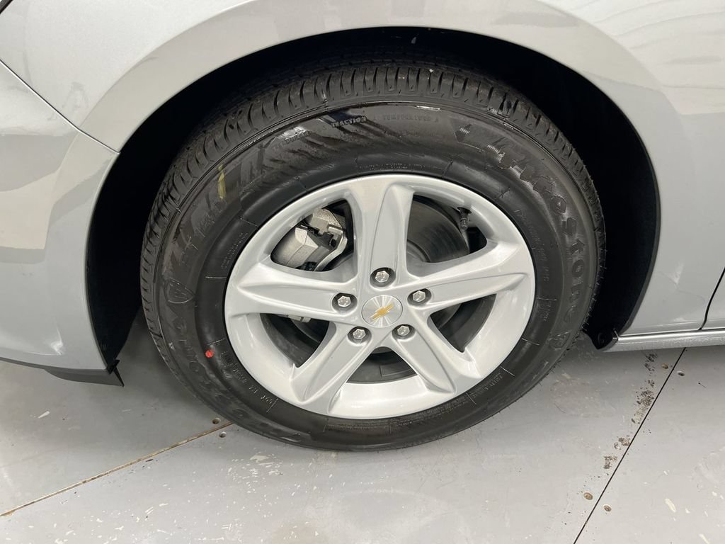 Used 2025 Chevrolet Malibu LS FWD image 25
