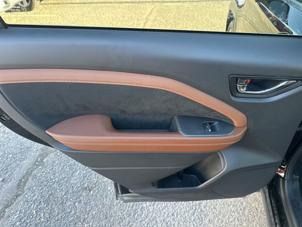 Used 2025 Subaru Forester Touring w/ Popular Package - Touring image 22