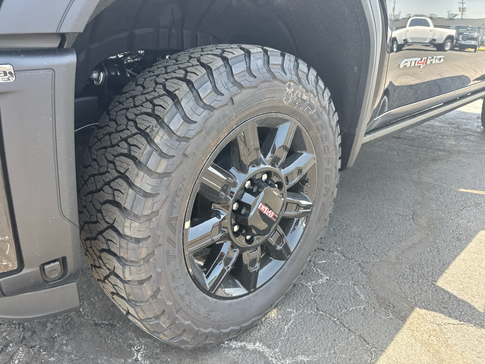 New 2026 GMC Sierra 3500 AT4 w/ AT4 Premium Plus Package AWD/4WD image 9