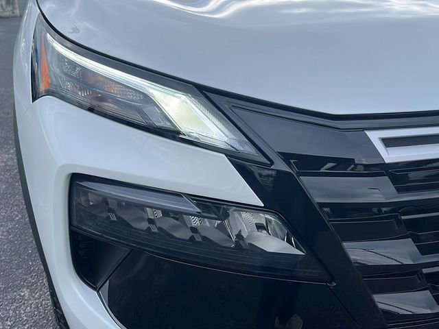 New 2026 Nissan Rogue SV w/ Rock Creek Premium Package image 10