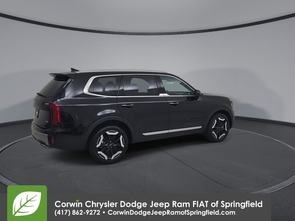 Used 2025 Kia Telluride S AWD/4WD image 14