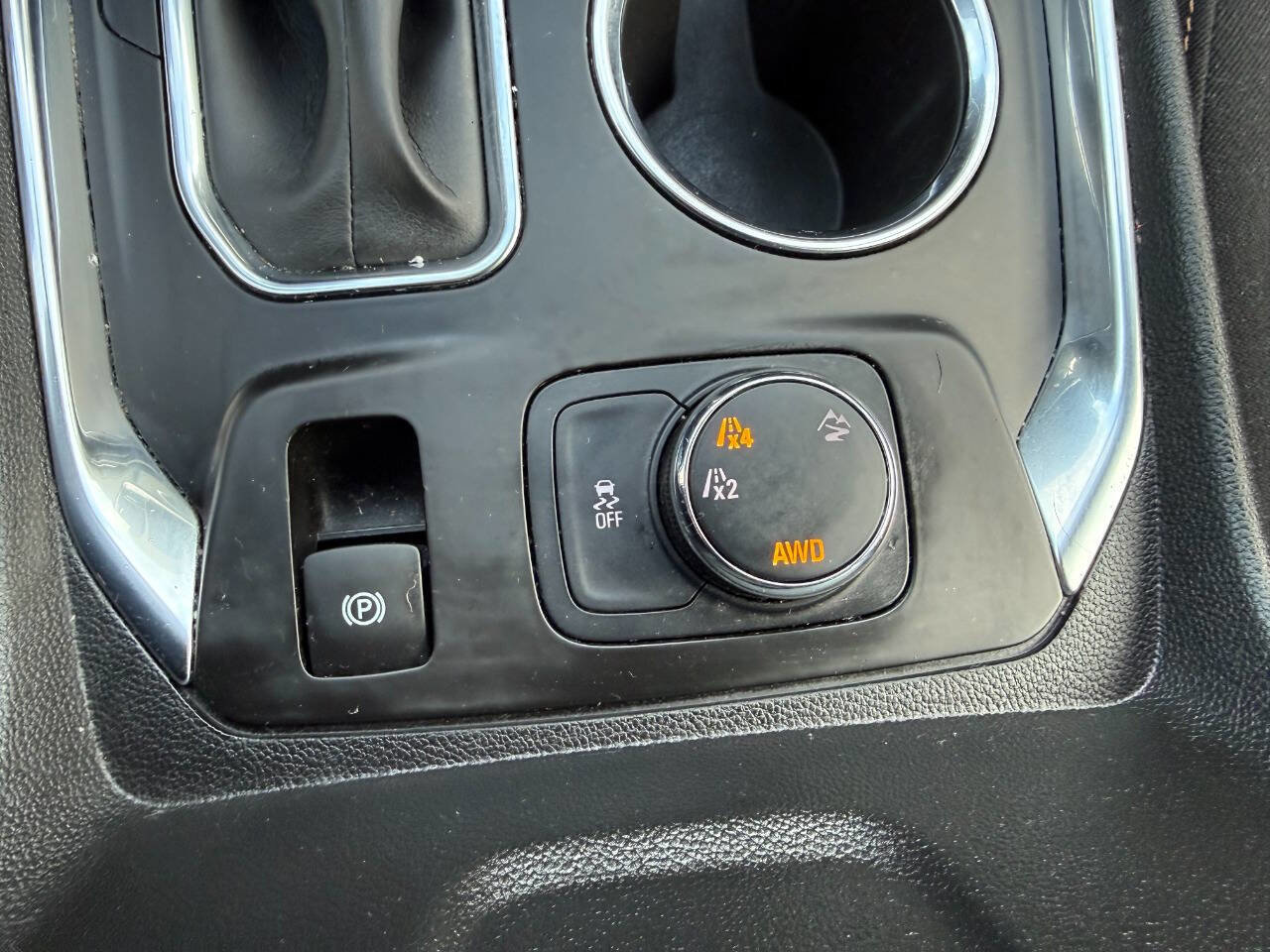 Used 2021 Chevrolet Traverse LT w/ LPO, Blackout Package image 20