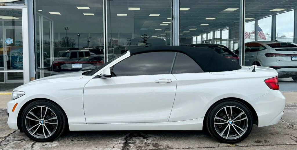 Used 2019 BMW 230i xDrive Convertible w/ Convenience Package image 32