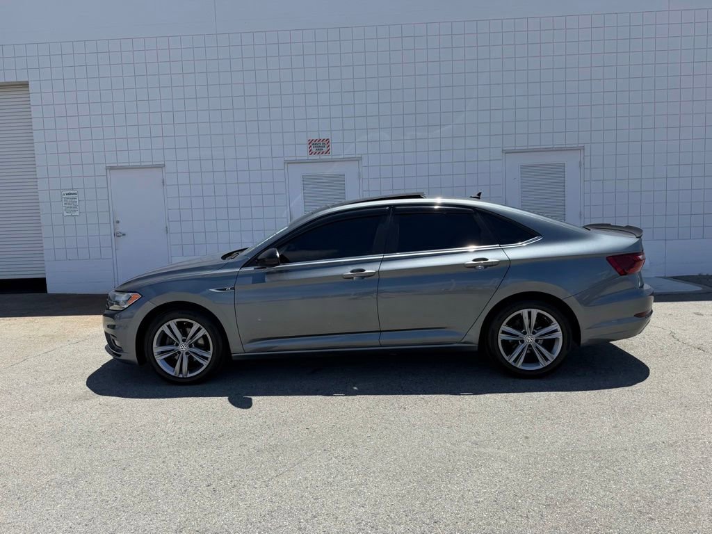 Used 2019 Volkswagen Jetta R-Line FWD image 3