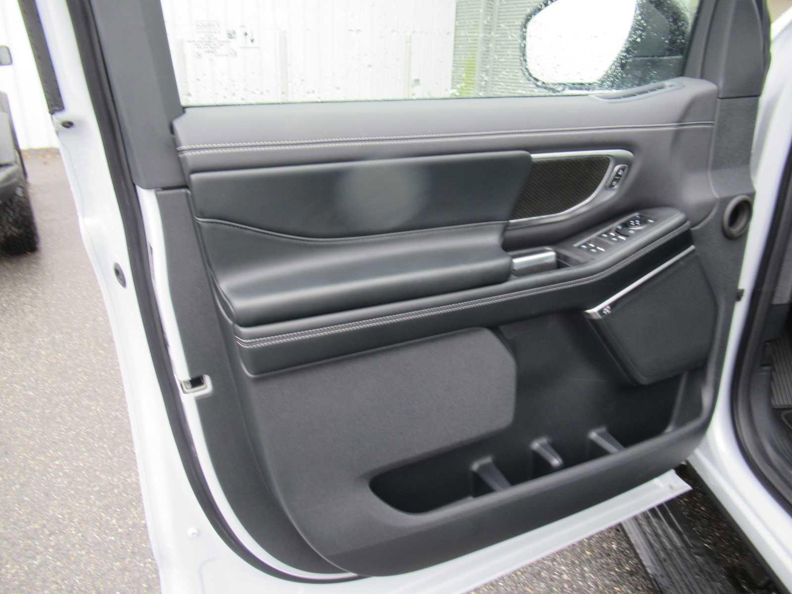 New 2025 Ford Expedition Max Platinum w/ Stealth Performance Package image 12