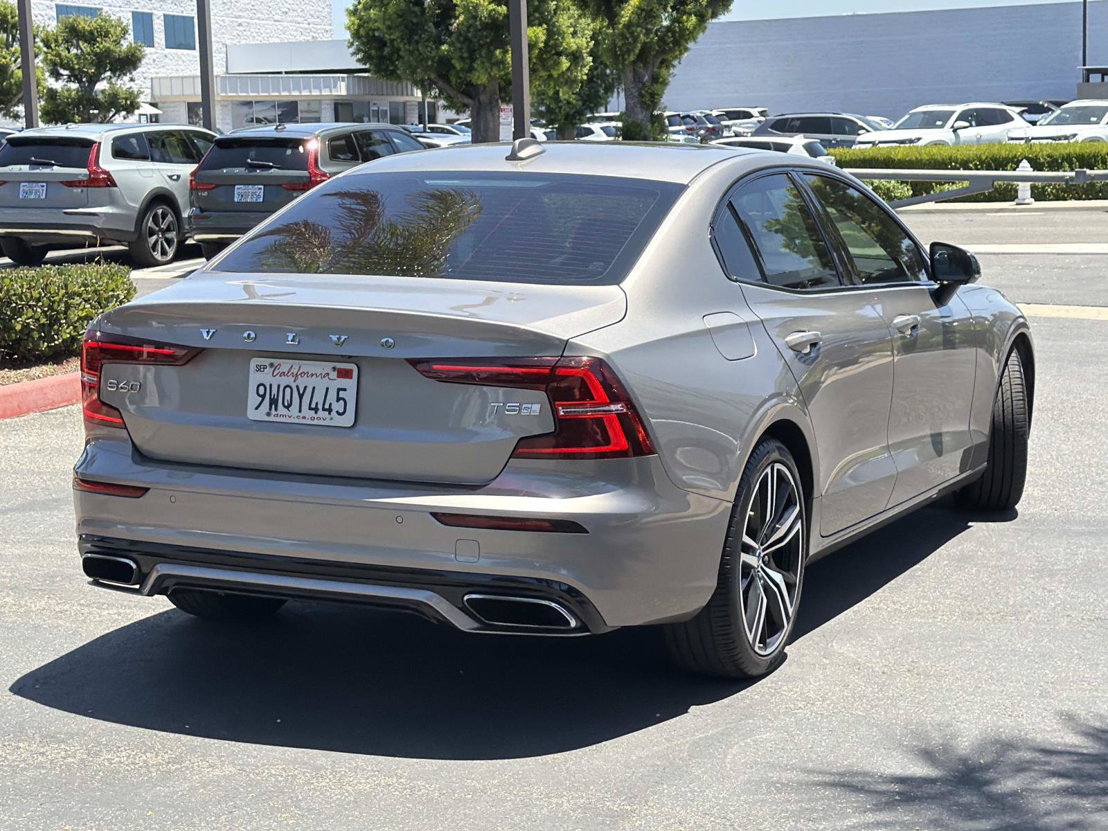Used 2019 Volvo S60 T5 R-Design FWD image 5