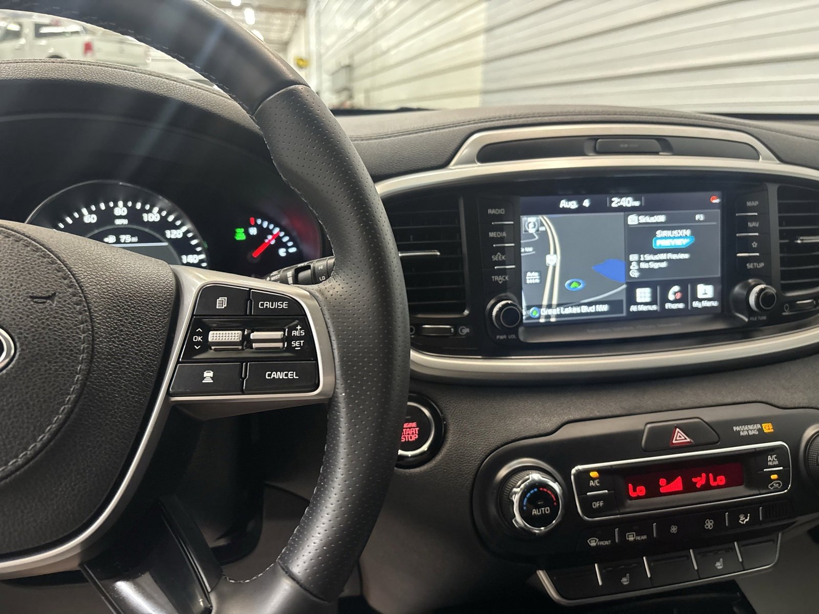 Used 2020 Kia Sorento SX image 13