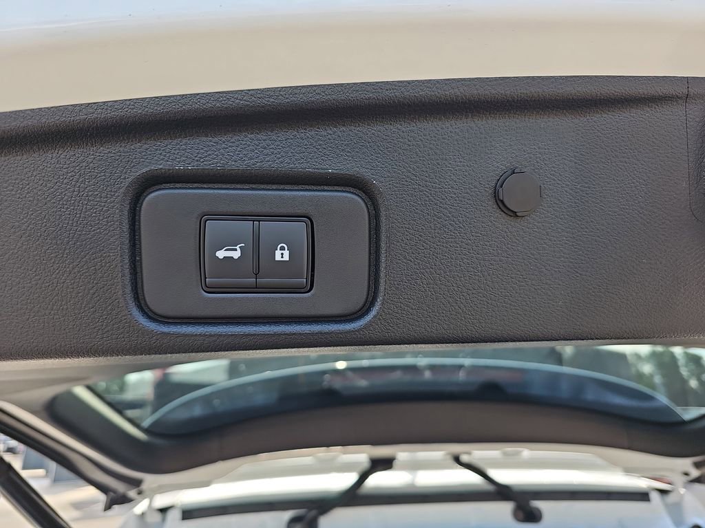 New 2026 Nissan Pathfinder SL w/ SL Premium Package FWD image 18
