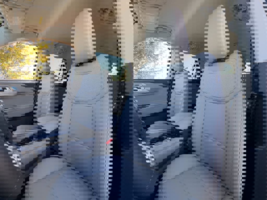 New 2026 Ford Explorer Active w/ Active Comfort Package image 58