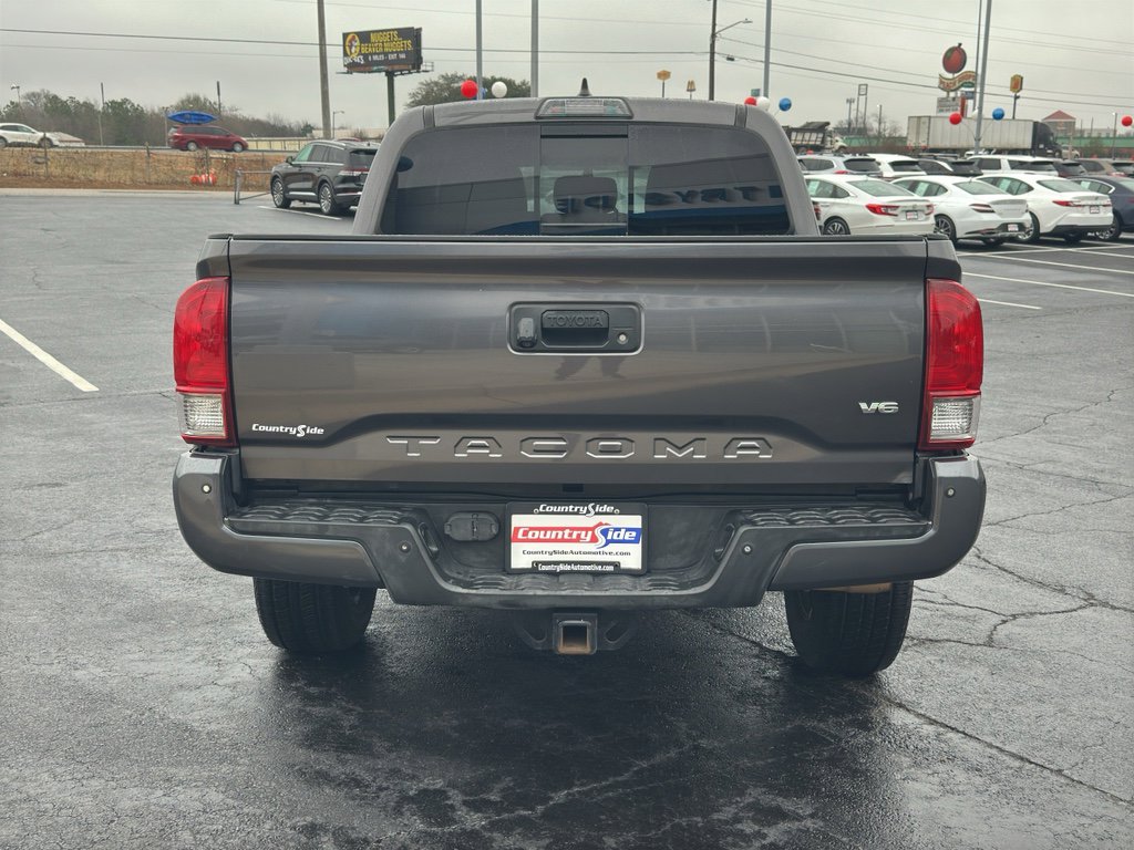 Used 2017 Toyota Tacoma TRD Sport image 8