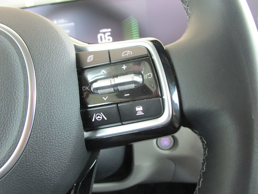 Used 2025 Kia Sorento S w/ Panoramic Sunroof Package FWD image 36