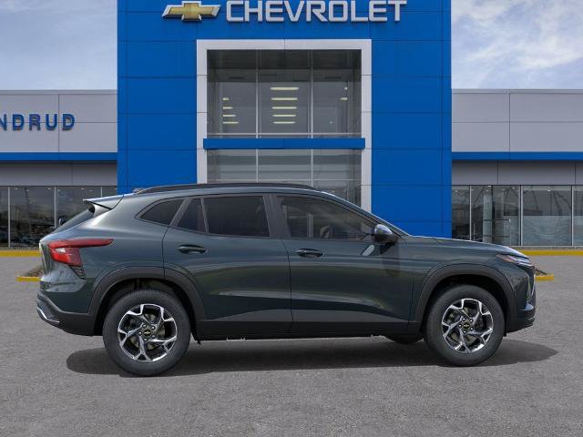 New 2026 Chevrolet Trax LT w/ Driver Confidence Package FWD image 5