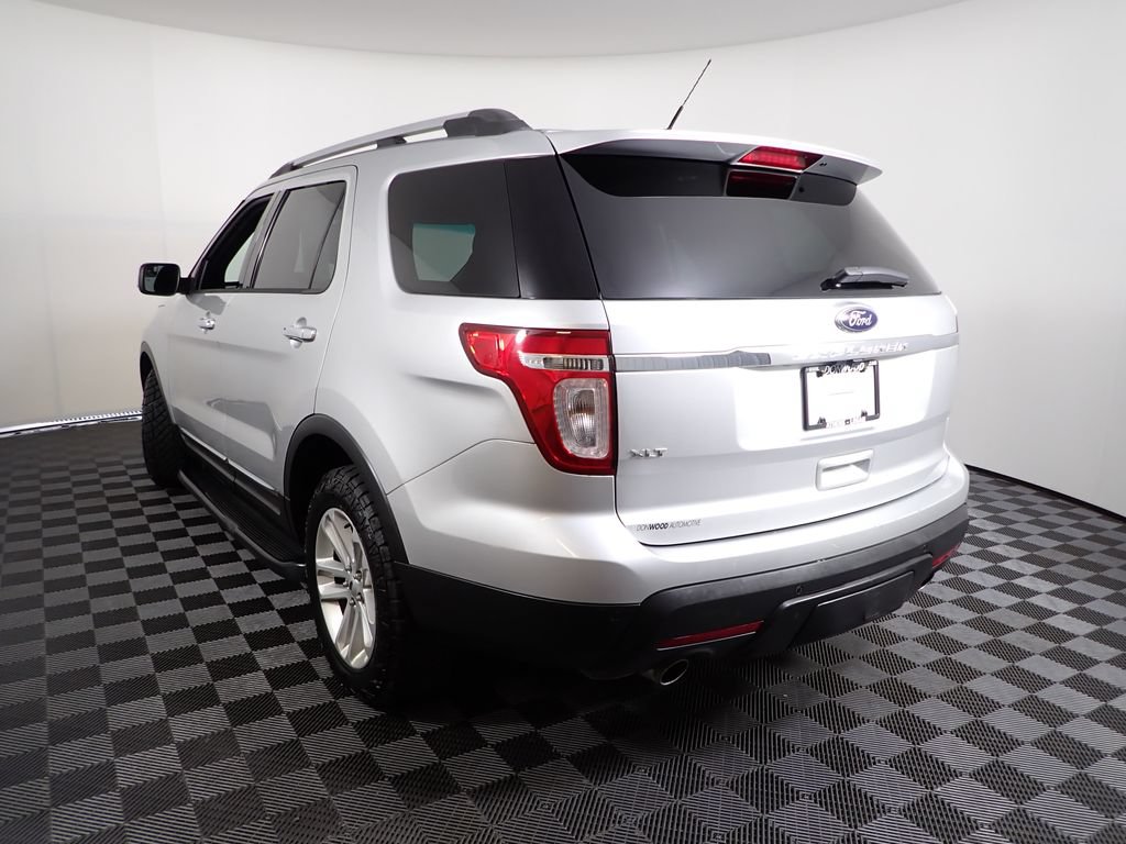 Used 2013 Ford Explorer XLT FWD image 12