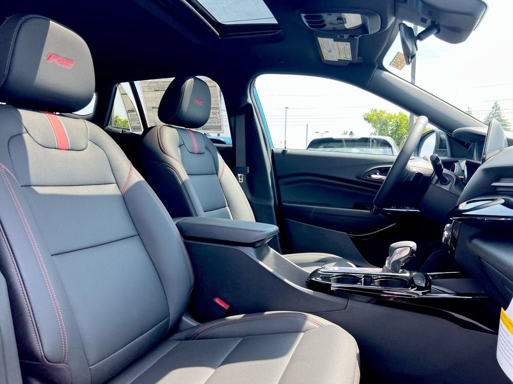 New 2026 Chevrolet Trax RS w/ Sunroof Package FWD image 22