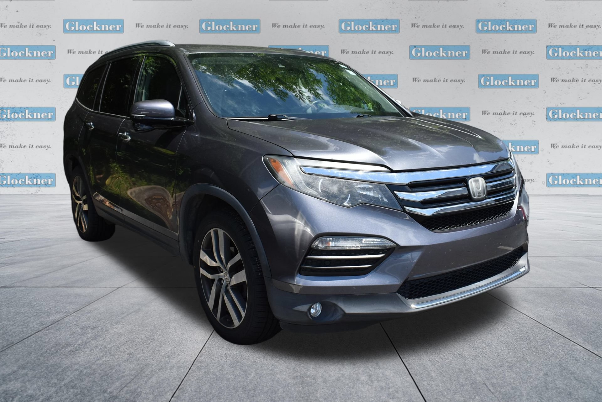 Used 2017 Honda Pilot Touring image 3