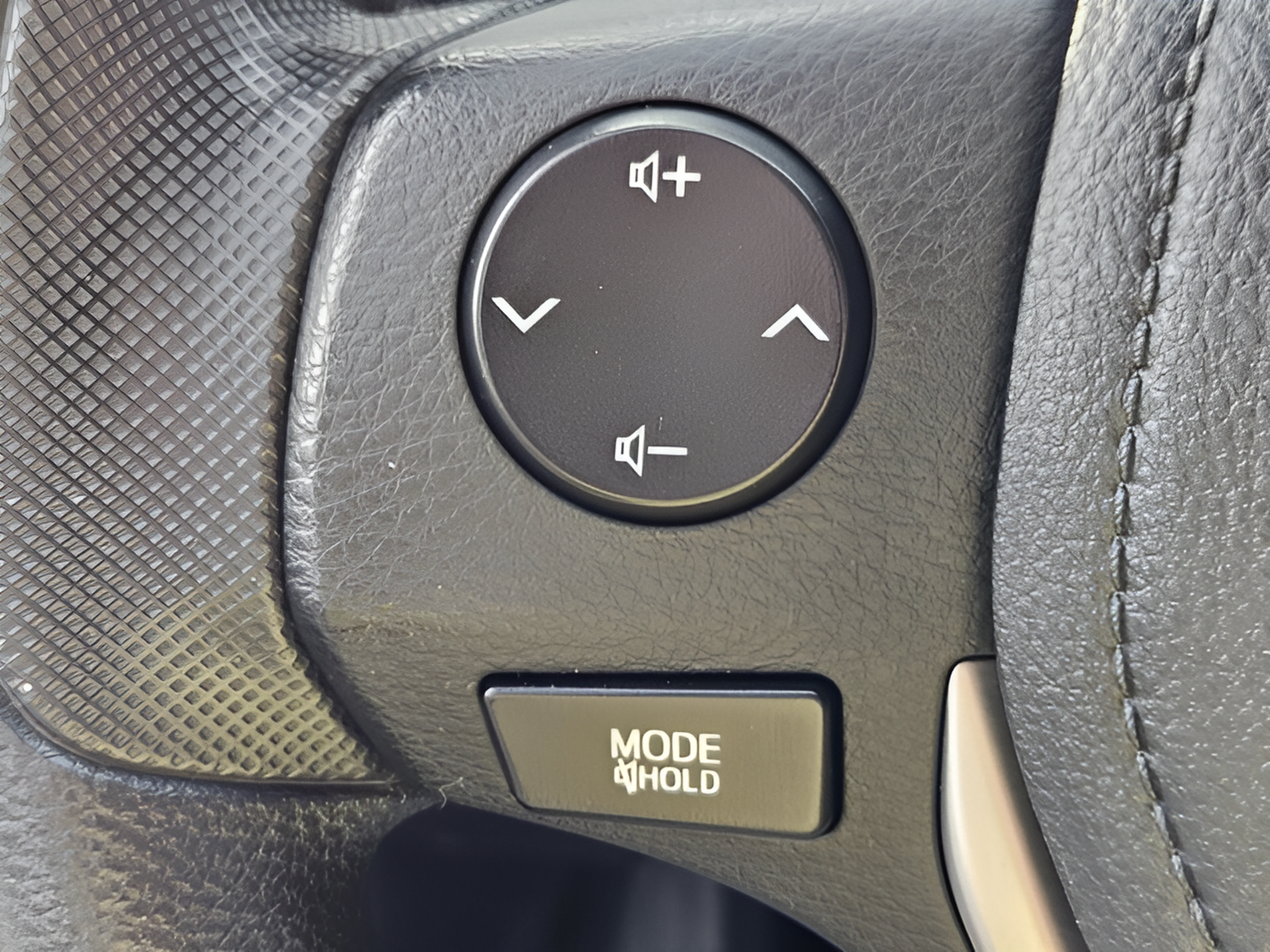 Used 2015 Toyota Corolla L FWD image 24