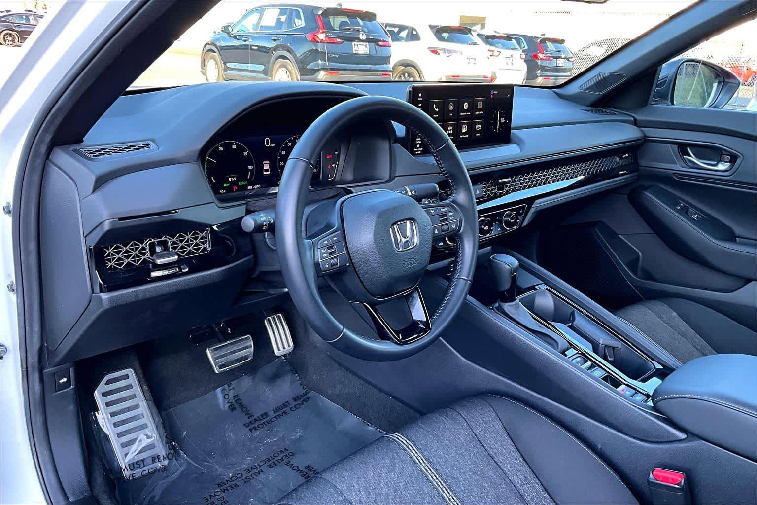 Used 2025 Honda Accord Sport image 18