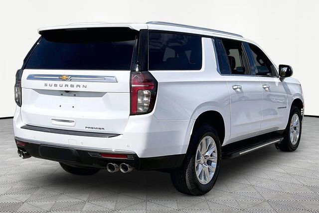 Used 2024 Chevrolet Suburban Premier AWD/4WD image 5