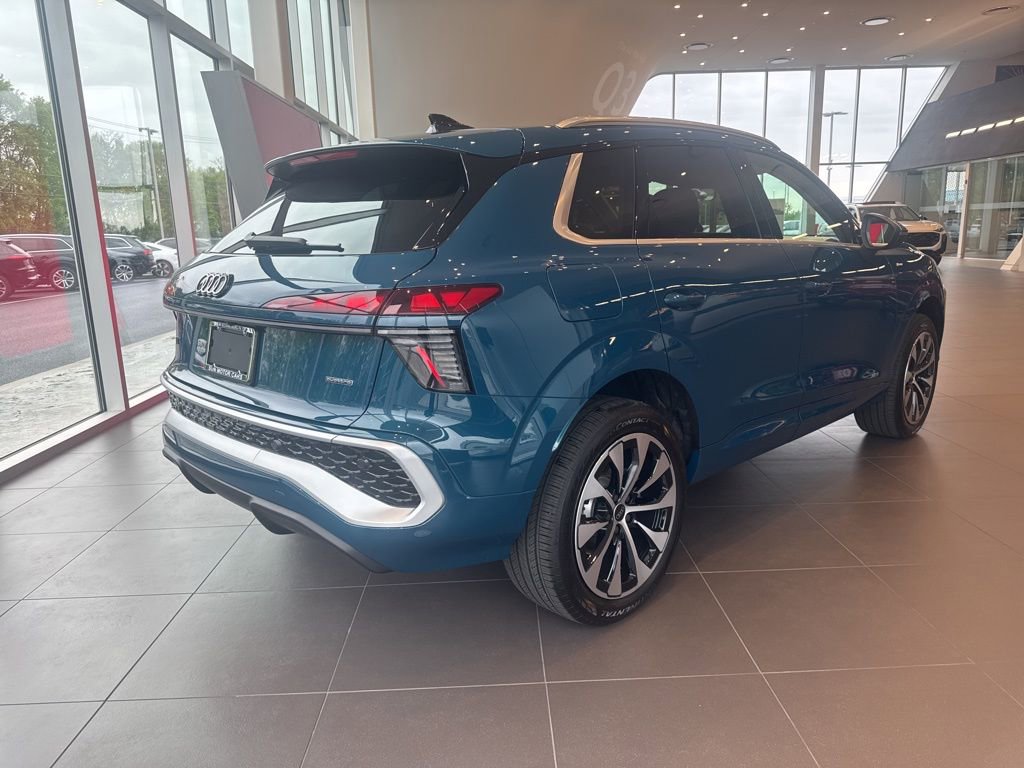 New 2026 Audi Q3 quattro 2.0T AWD/4WD image 5
