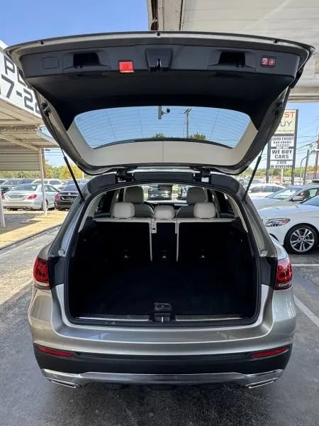 Used 2022 Mercedes-Benz GLC 300 w/ Premium Package Lite image 12