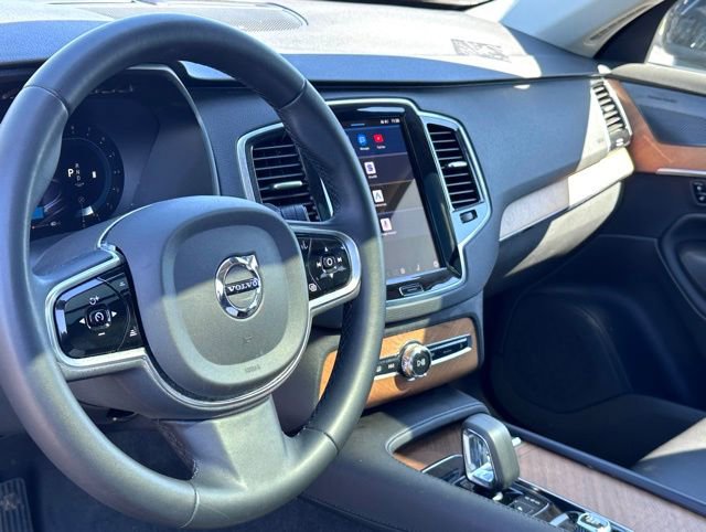 Used 2023 Volvo XC90 B5 Plus w/ Protection Package image 13