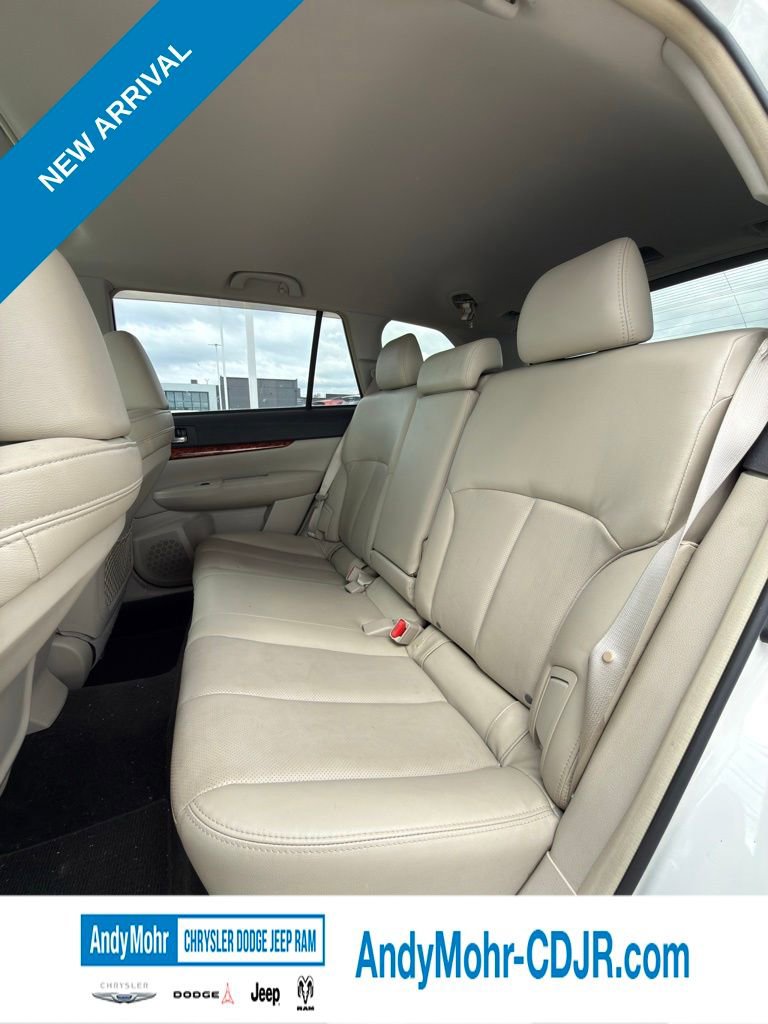 Used 2011 Subaru Outback 2.5i Limited image 22