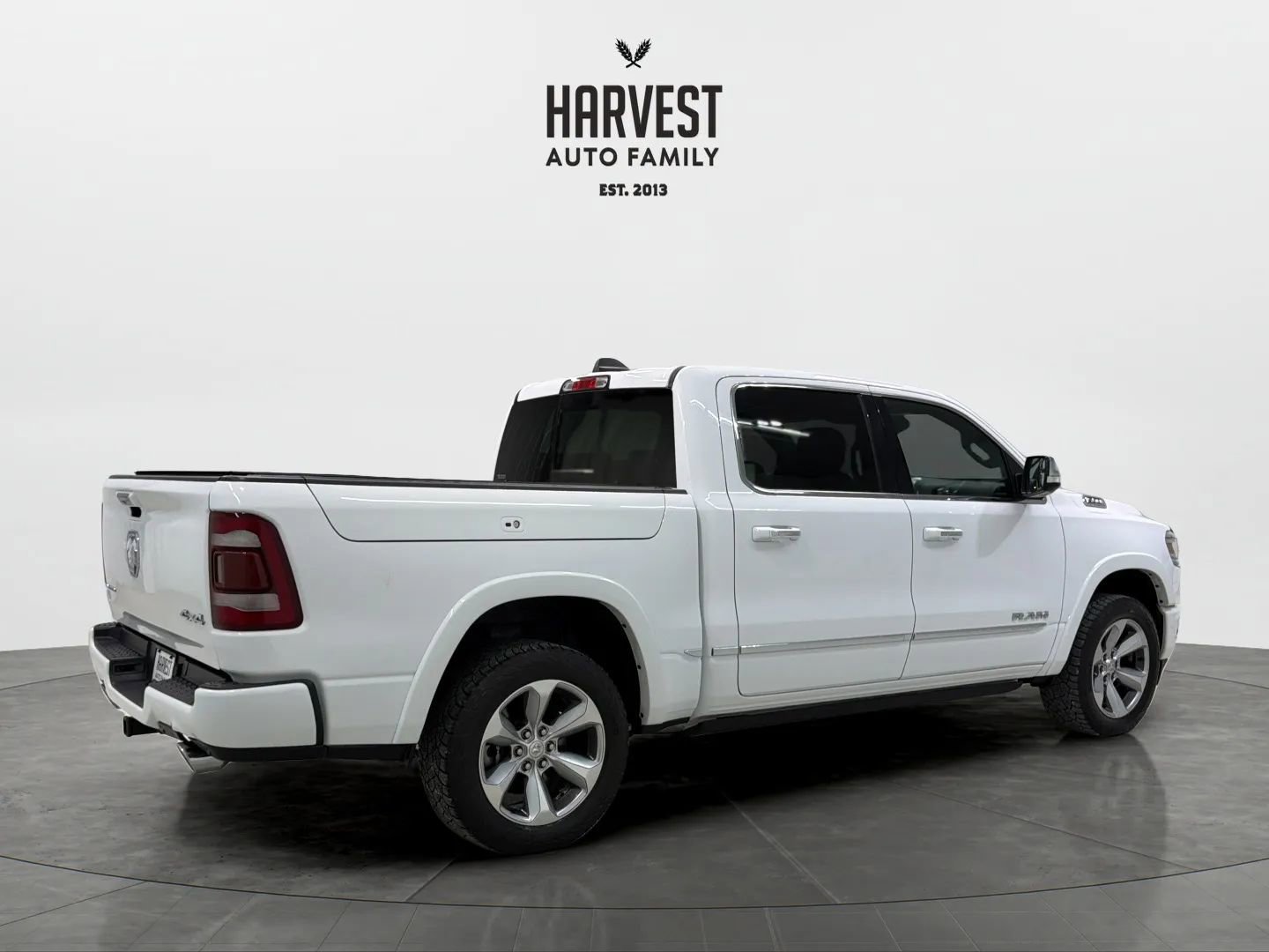 Used 2021 RAM 1500 Limited w/ Body Color Bumper Group AWD/4WD image 7