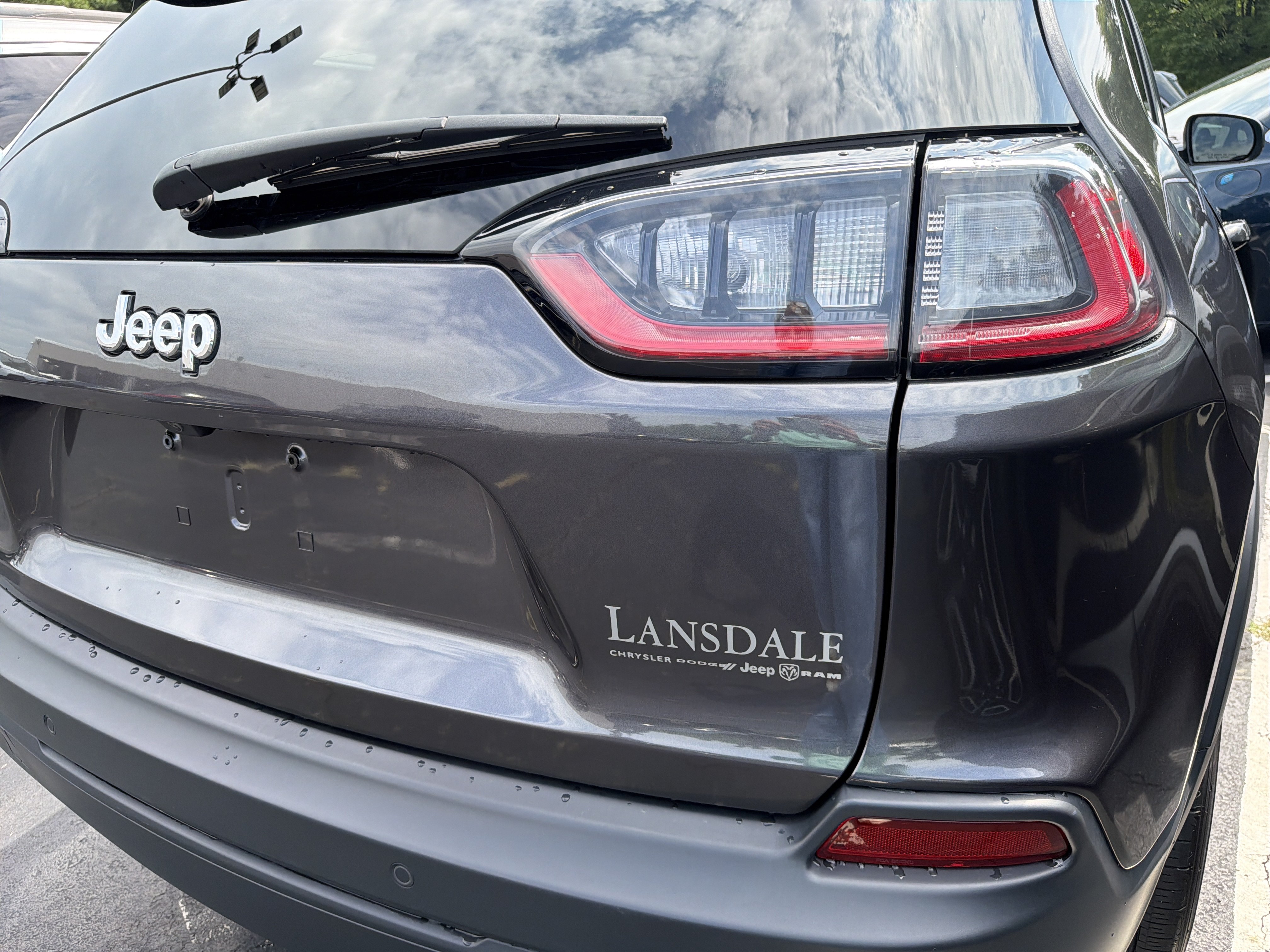Certified 2020 Jeep Cherokee Latitude Lux w/ Quick Order Package 26H Lux AWD/4WD image 8