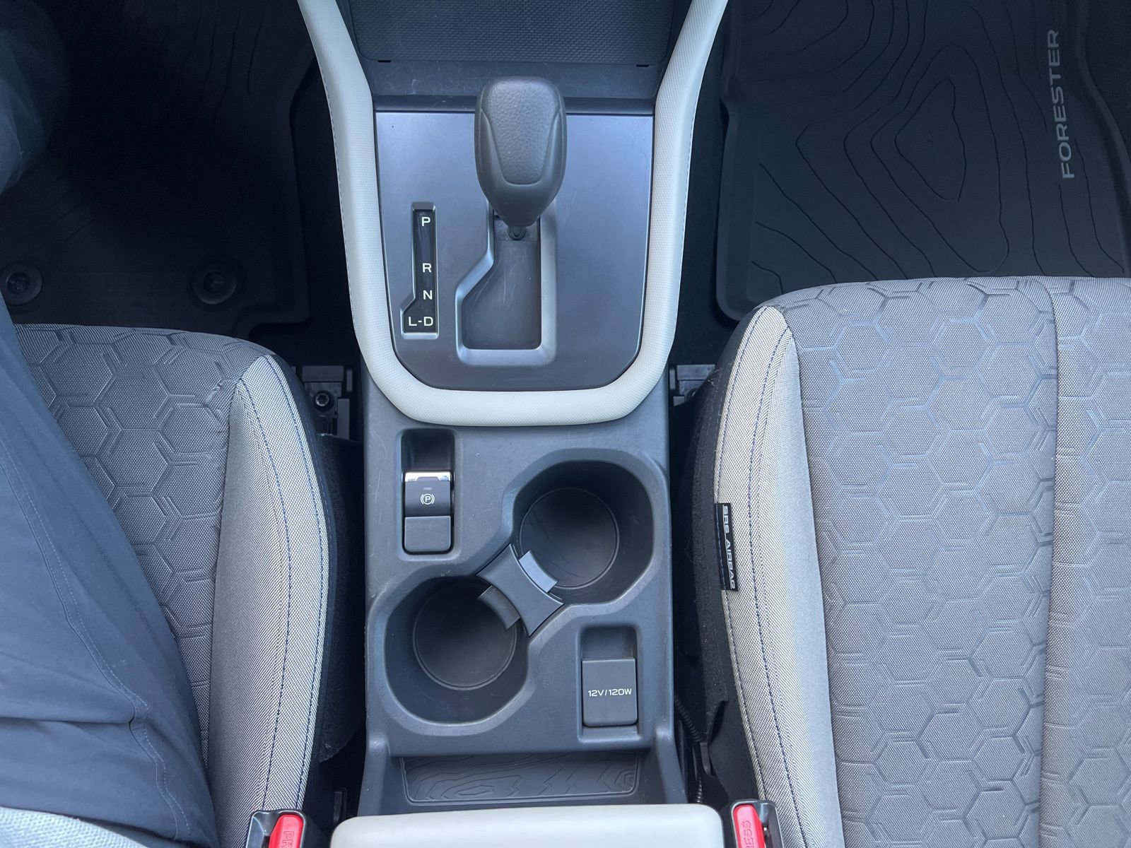 Used 2025 Subaru Forester AWD/4WD image 17
