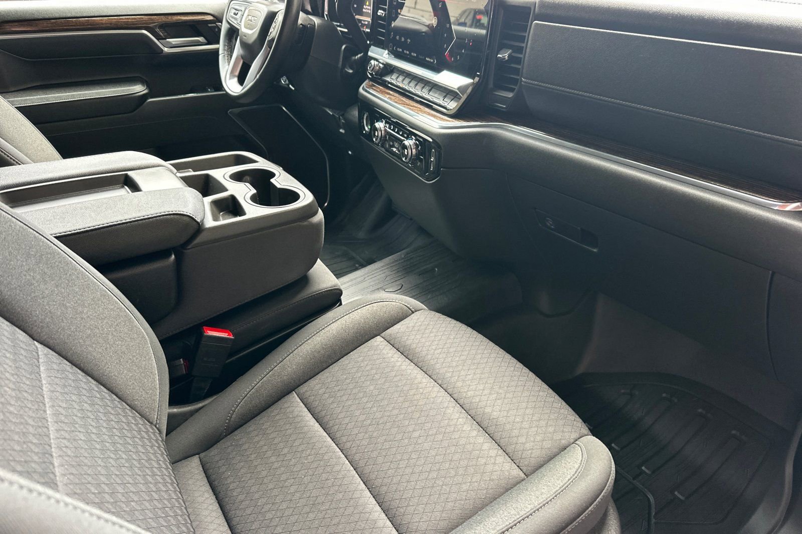 Used 2023 GMC Sierra 1500 Elevation image 19