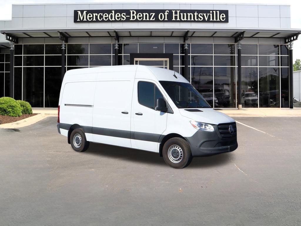 Used 2024 Mercedes-Benz Sprinter 2500 image 1