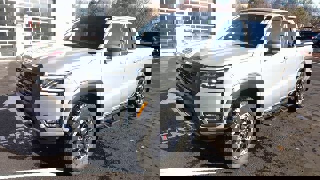 New 2026 Nissan Frontier PRO-4X w/ Pro Premium Package image 4