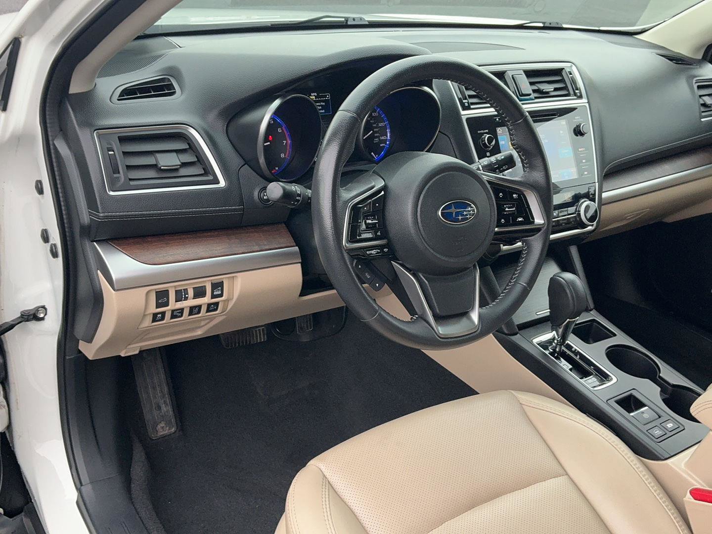 Used 2019 Subaru Outback 2.5i Limited AWD/4WD image 17