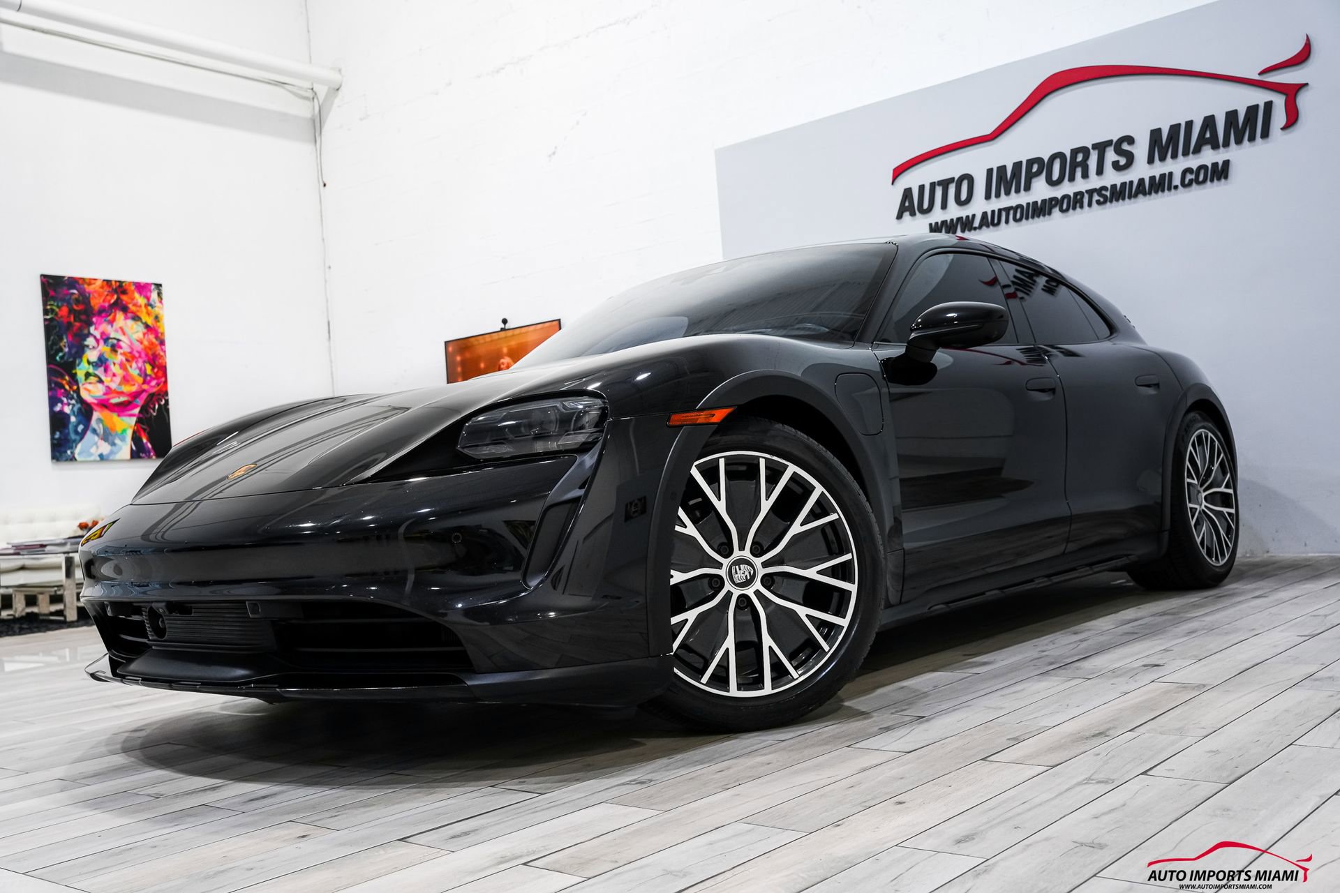 Used 2021 Porsche Taycan 4 Cross Turismo AWD/4WD image 3