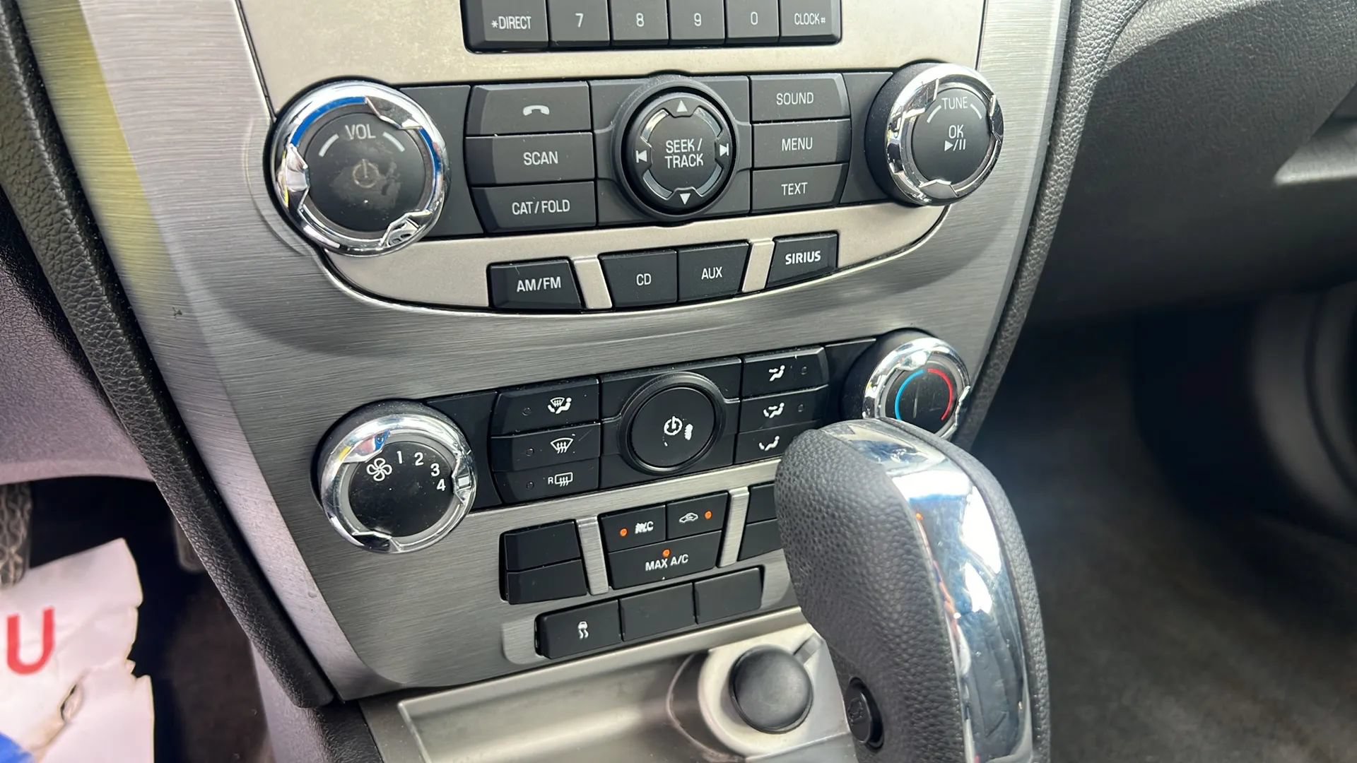 Used 2010 Ford Fusion SE FWD image 23