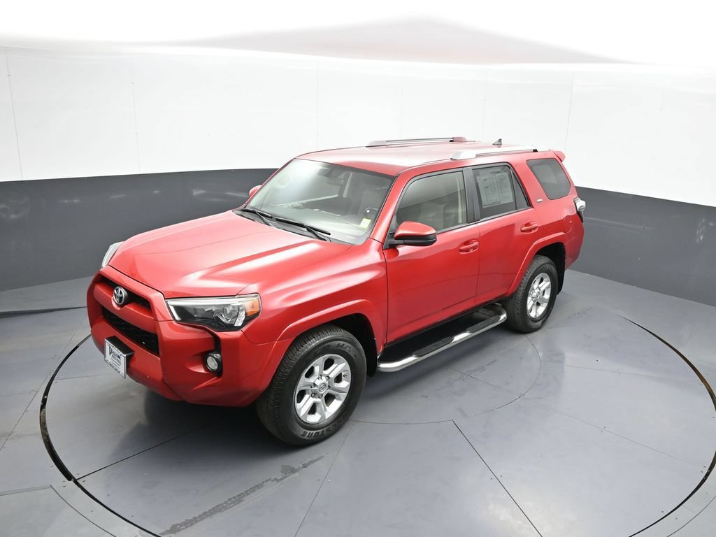 Used 2016 Toyota 4Runner SR5 AWD/4WD image 32