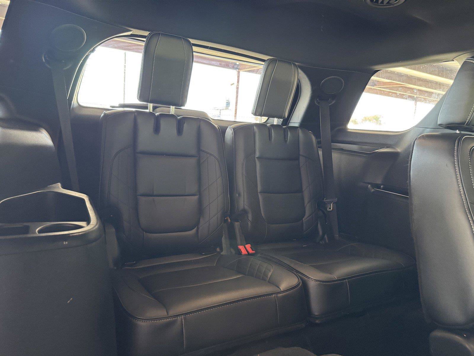 Used 2018 Ford Explorer Platinum AWD/4WD image 40
