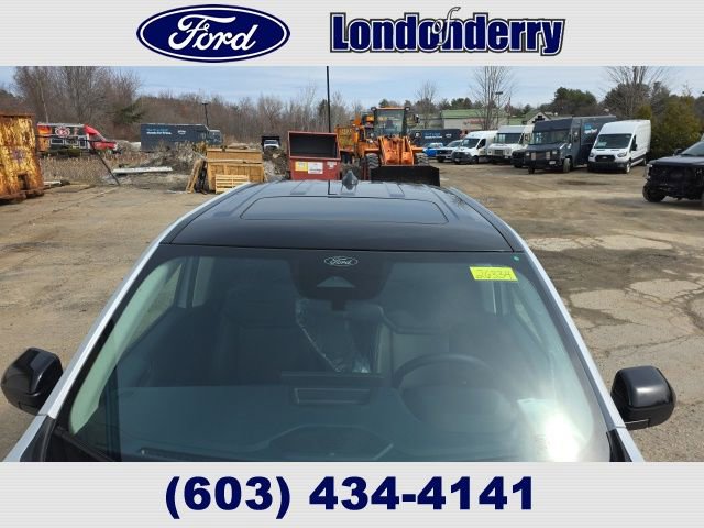 New 2026 Ford Maverick Lariat w/ Black Appearance Package image 16