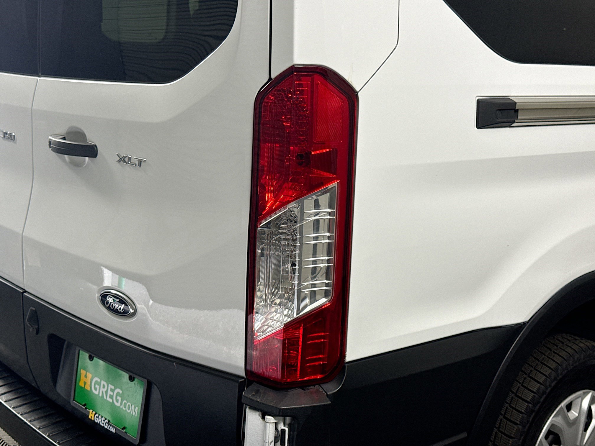 Used 2023 Ford Transit 350 XLT image 33