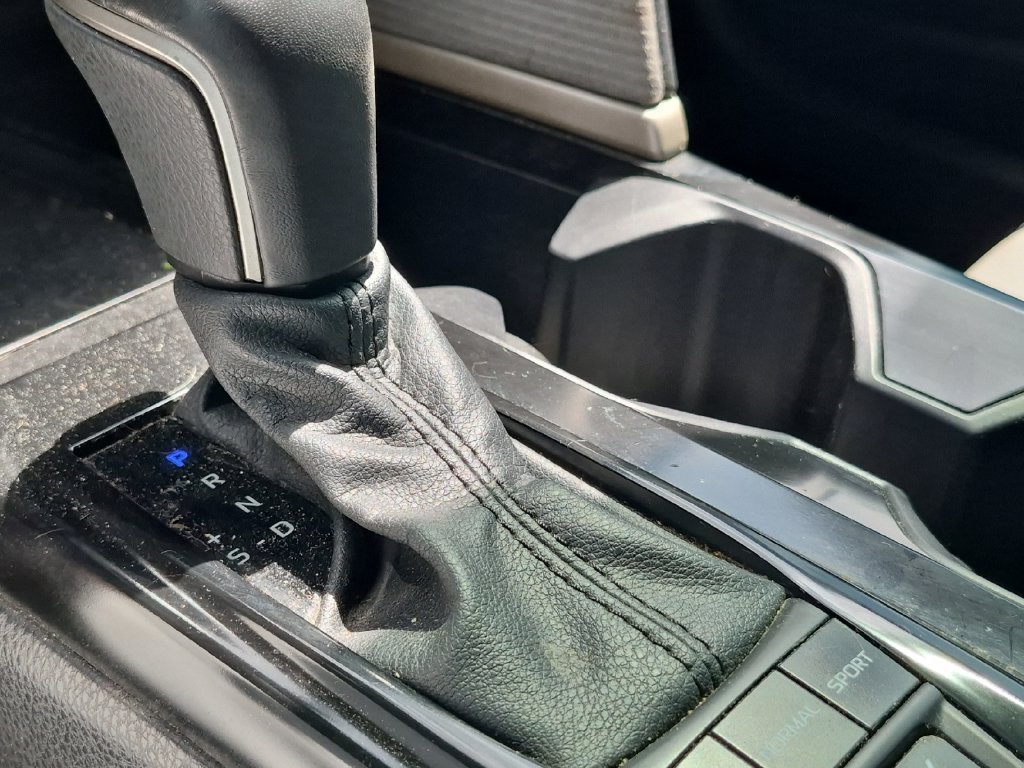 Used 2025 Toyota Camry SE FWD image 21