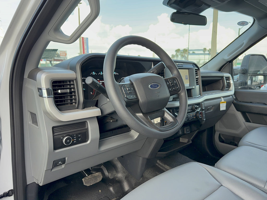 New 2026 Ford F550 4x4 SuperCab Super Duty image 30