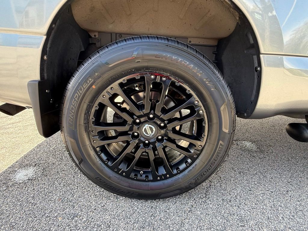 Used 2018 Nissan Titan SL w/ Midnight Edition AWD/4WD image 37