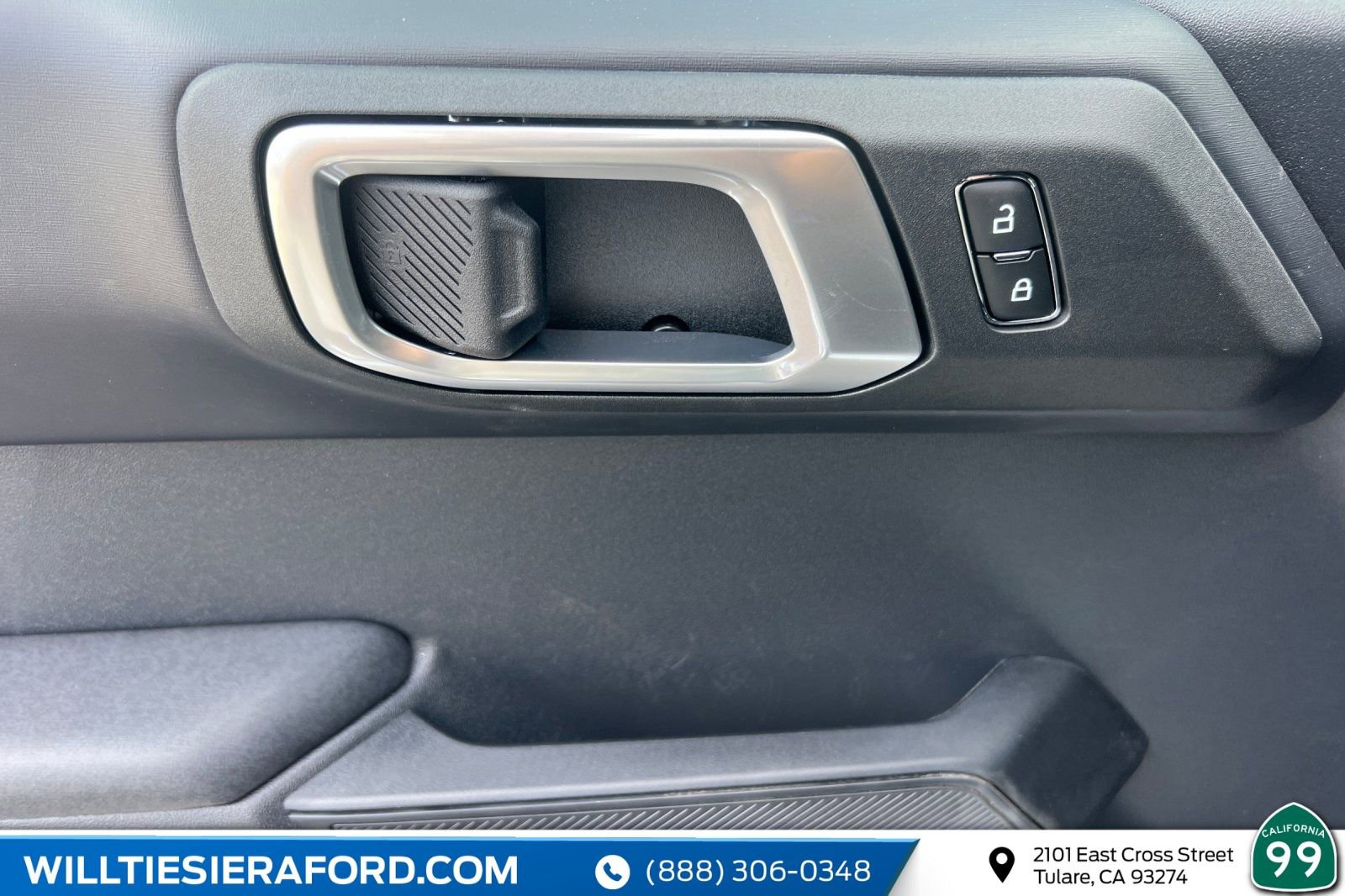 New 2026 Ford Bronco Badlands image 12